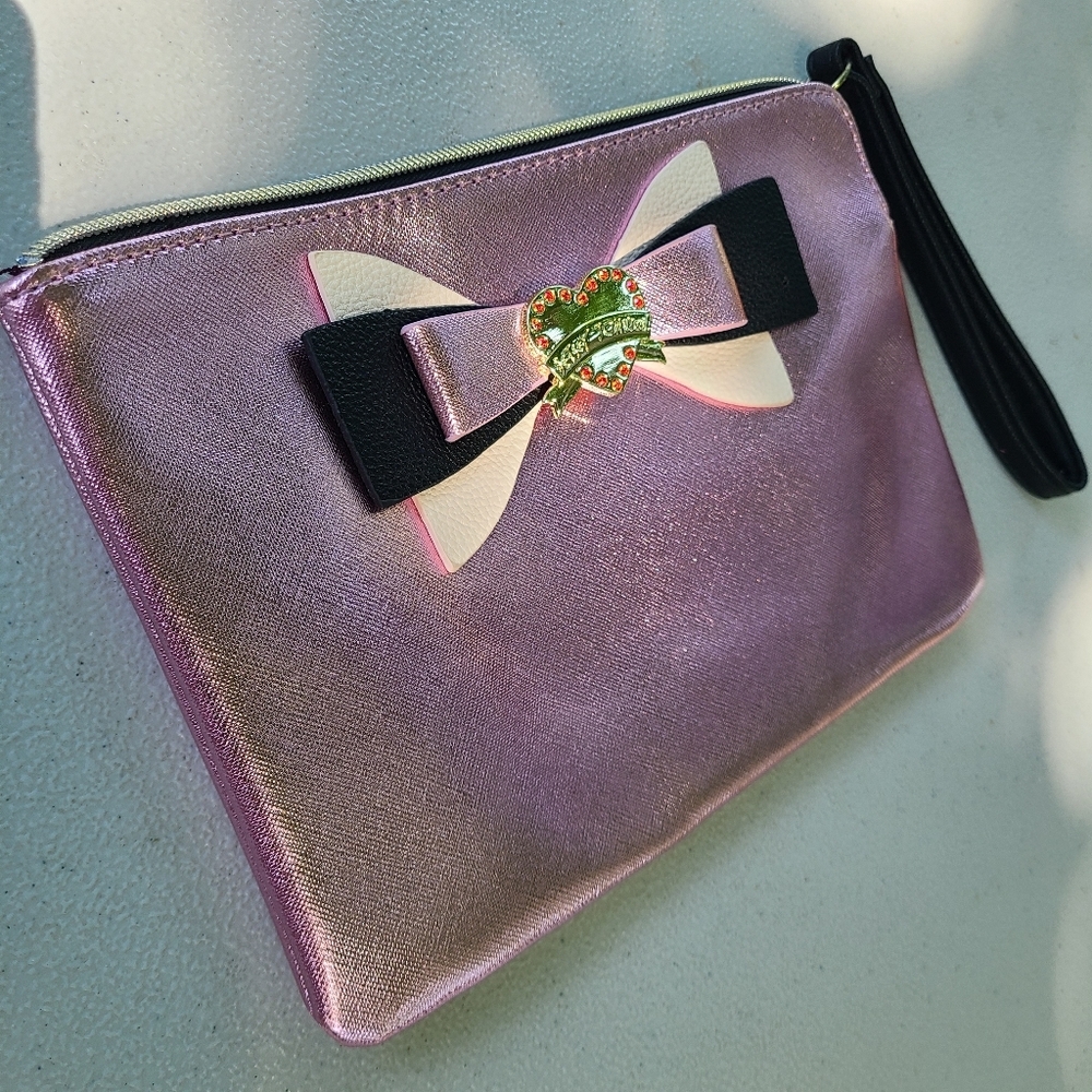 Betsey Johnson Saffiano Blush Metallic Bow Wristlet Clutch Pouch zip bag - Picture 10 of 16